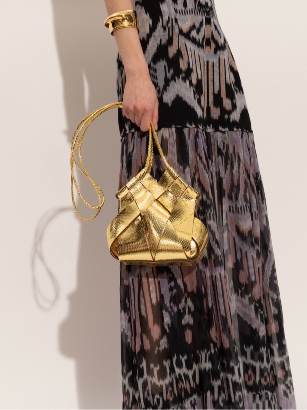 NWT Ulla Johnson Charlotte Metallic Snake-Print Woven Crossbody Bag Gold $890 - Picture 7 of 8
